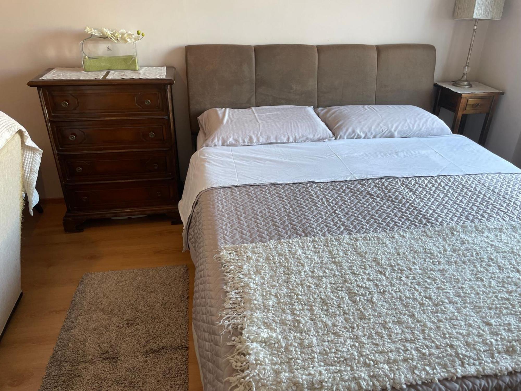 Apartment On Akademika Lazarenka 48A Lviv Eksteriør bilde