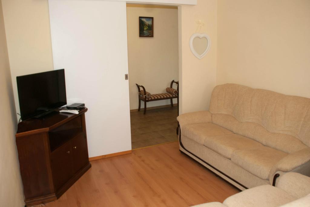 Apartment On Akademika Lazarenka 48A Lviv Eksteriør bilde